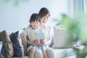 子供の歯がグラグラしたらどうする？抜いてもいい？注意点と生え変わりの基礎知識